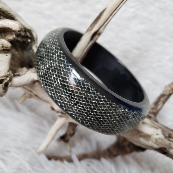 Black Silver Mesh in Clear Lucite Vintage Bangle - Picture 13 of 15